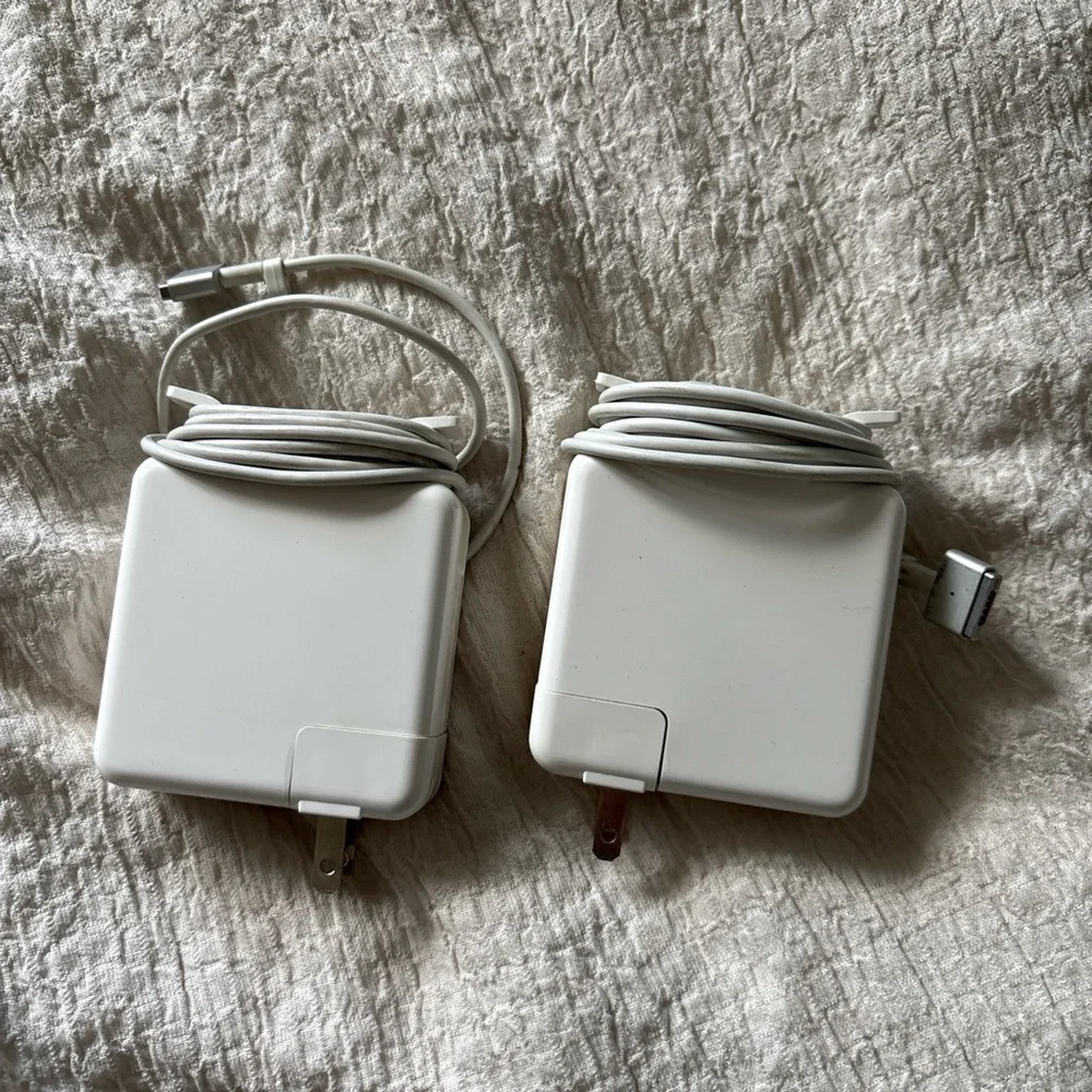 Apple Macbook Chargers